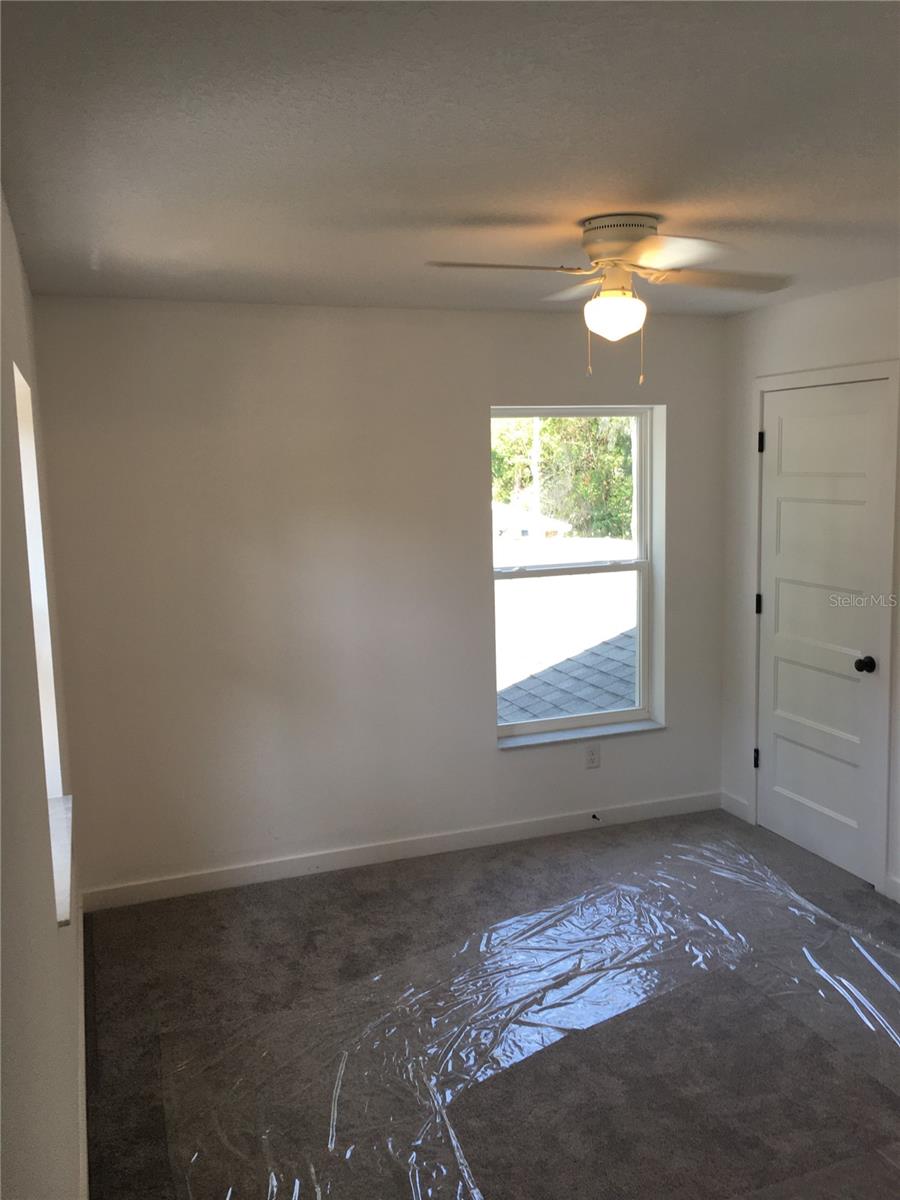 Image 15 of 19 For 849 Laurelridge Court