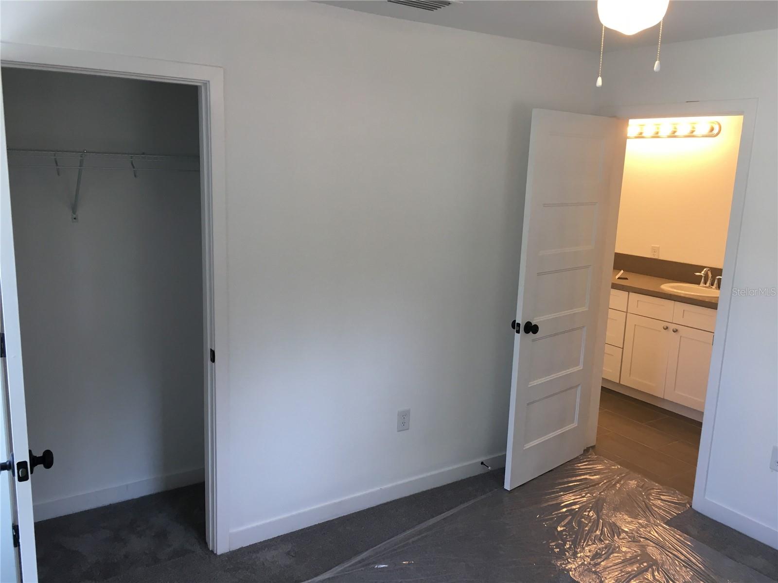 Image 18 of 19 For 849 Laurelridge Court