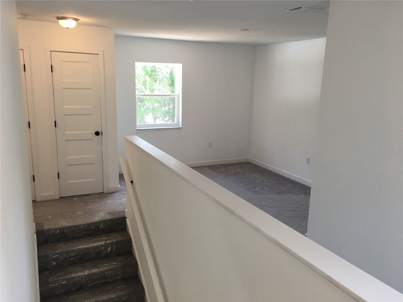 Image 9 of 19 For 849 Laurelridge Court