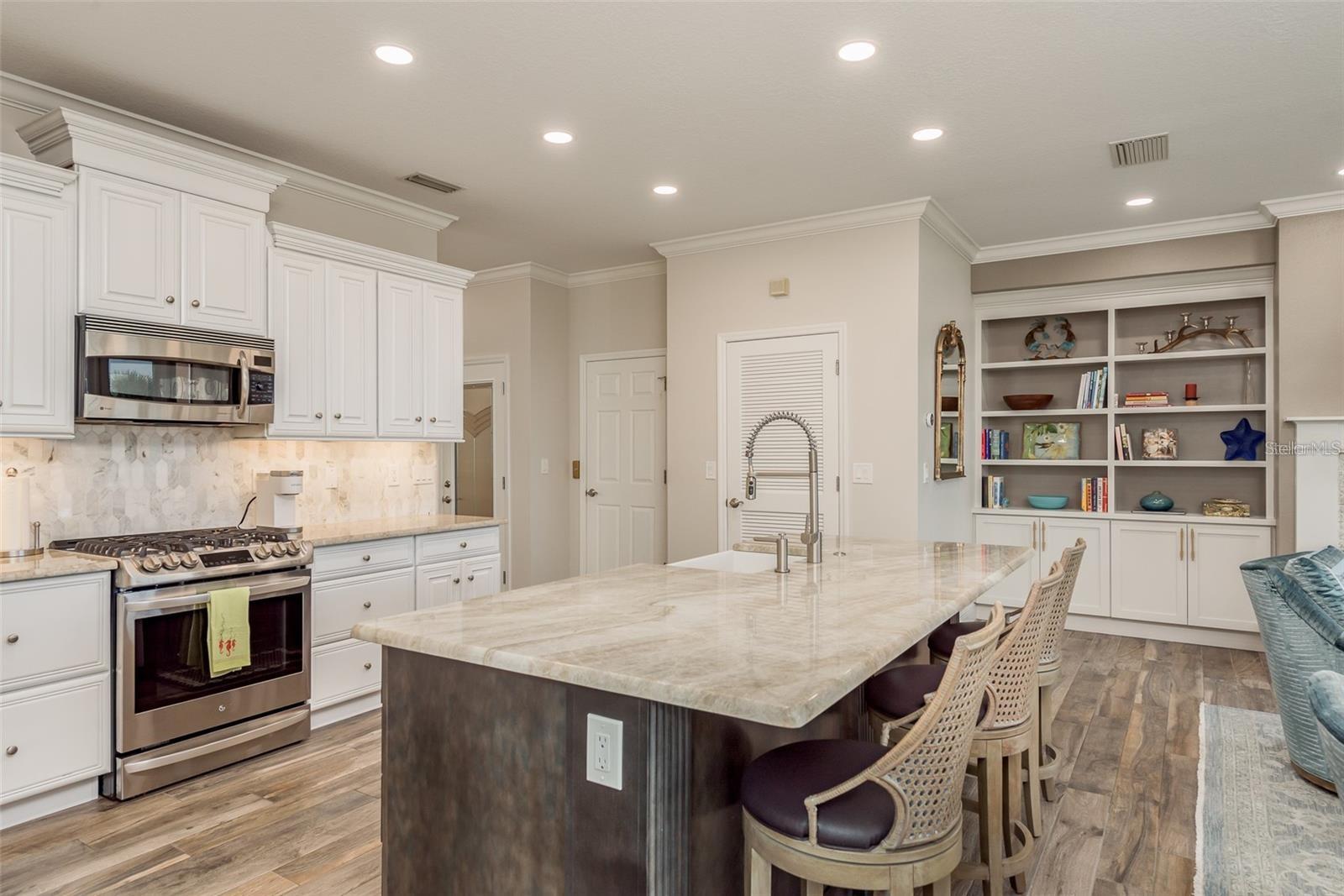 Image 20 of 58 For 600 Reserve Lane