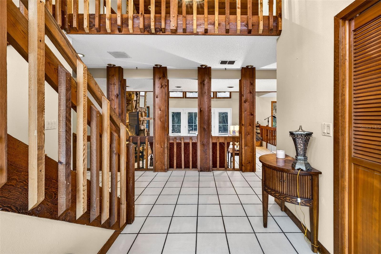 Listing photo id 30 for 6410 112th Avenue