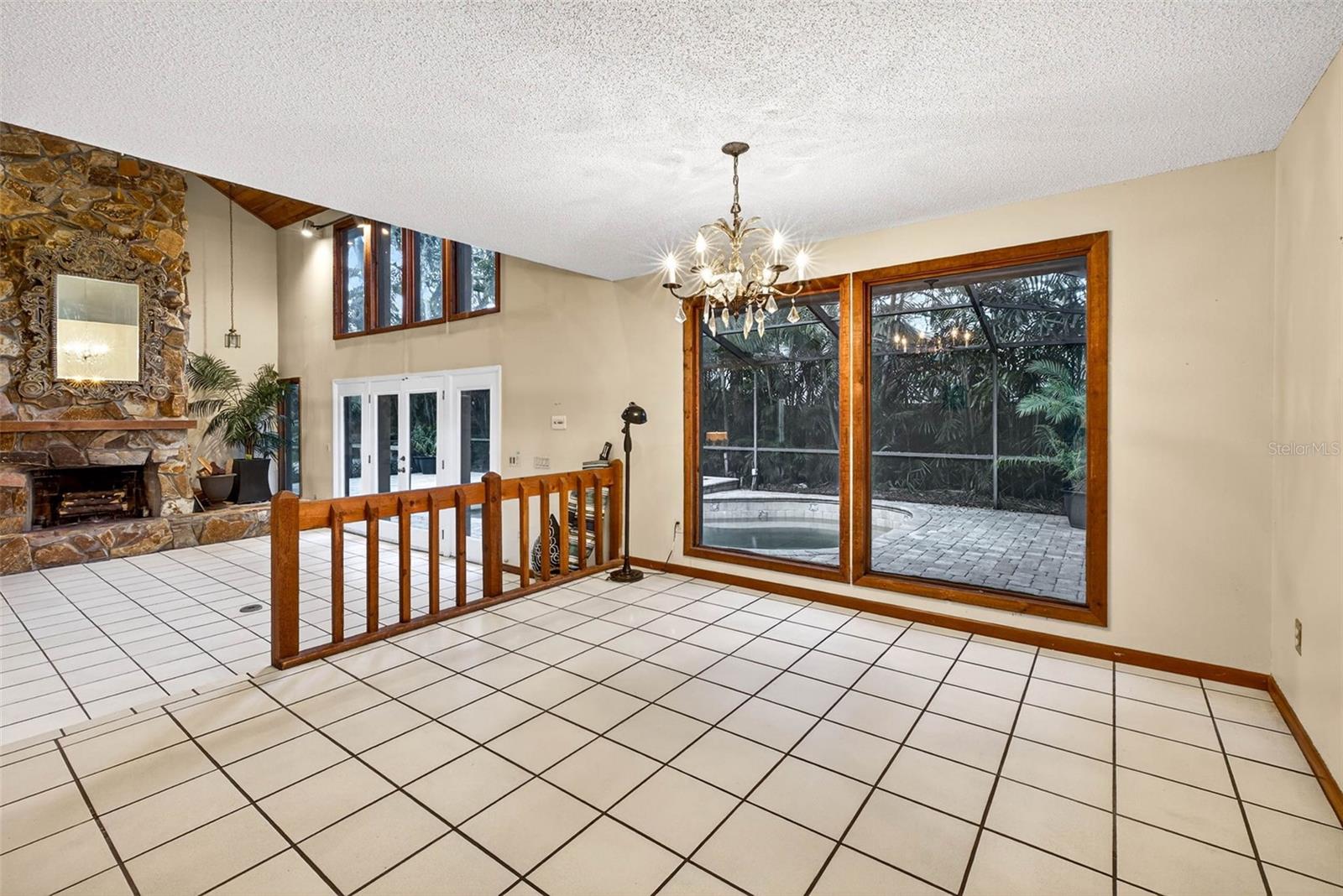 Listing photo id 43 for 6410 112th Avenue