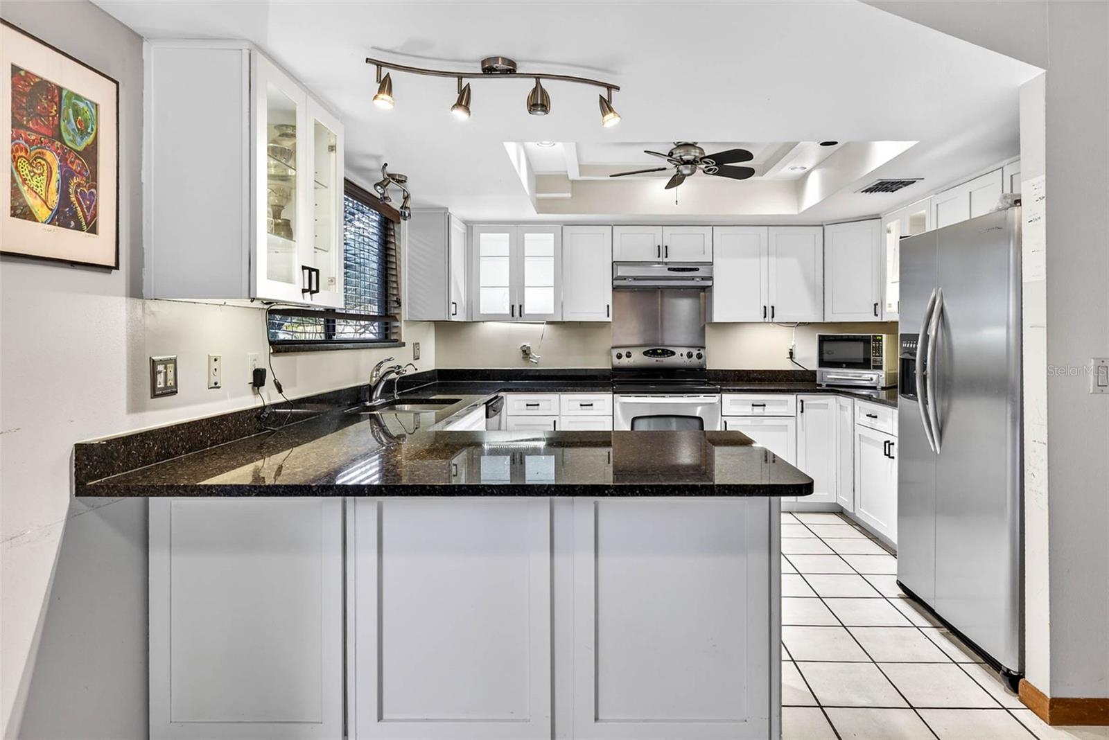 Listing photo id 46 for 6410 112th Avenue