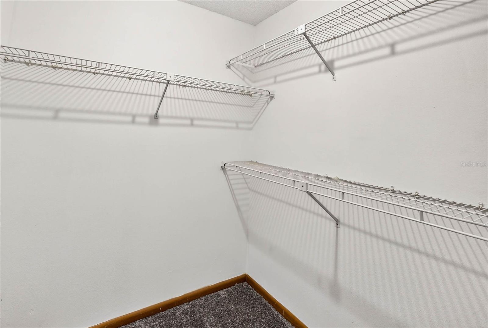 Listing photo id 68 for 6410 112th Avenue