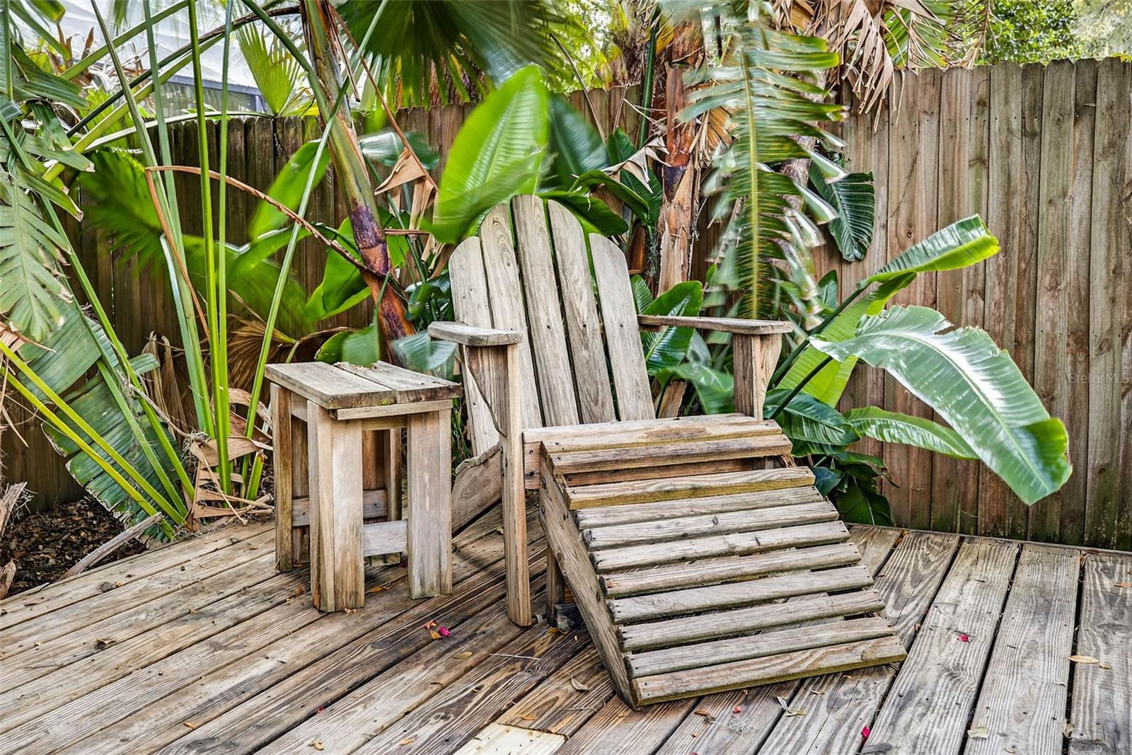 Listing photo id 86 for 6410 112th Avenue