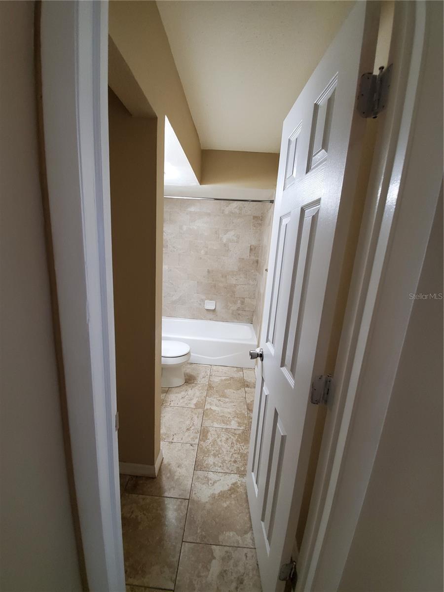 Image 27 of 78 For 4115 32nd Street N B