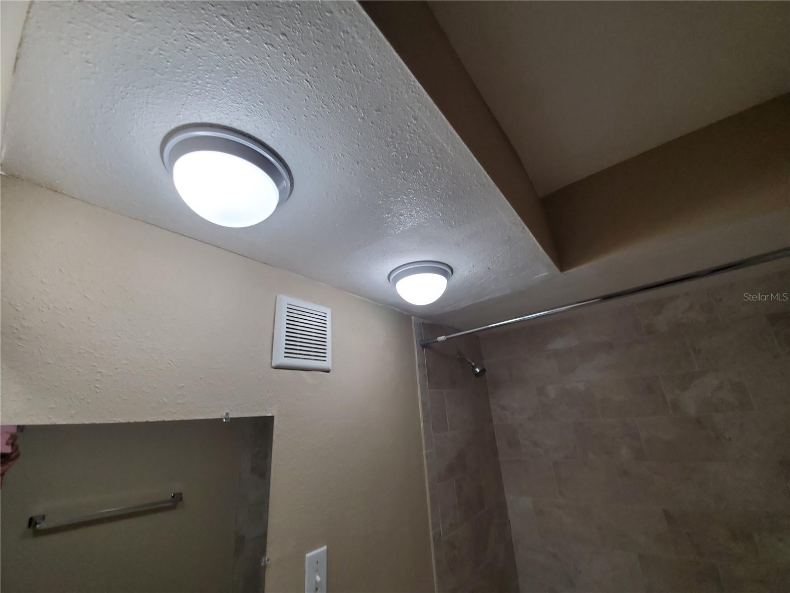 Image 41 of 78 For 4115 32nd Street N B