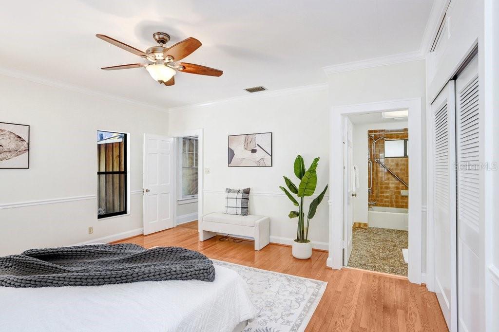 Image 33 of 51 For 3821 San Juan Street