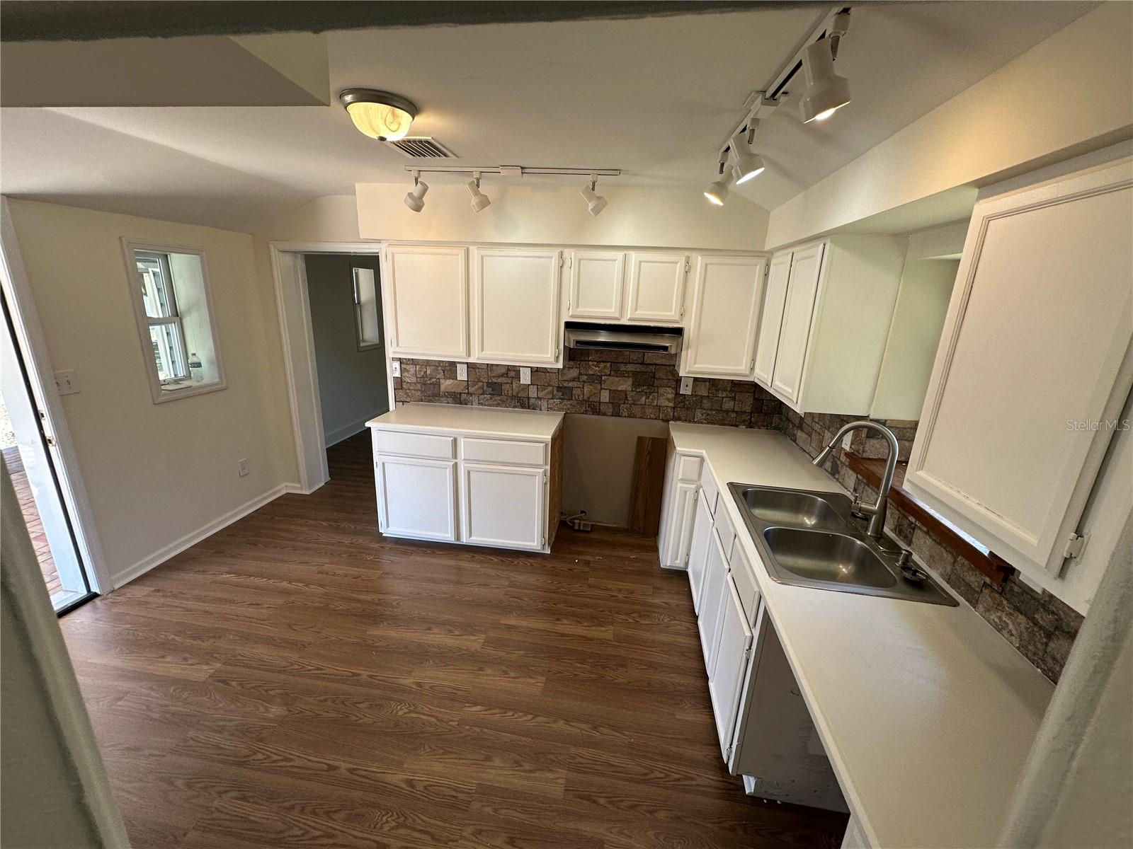 Image 22 of 46 For 36506 Althea Lane