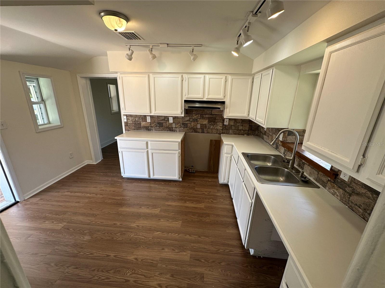 Image 24 of 46 For 36506 Althea Lane