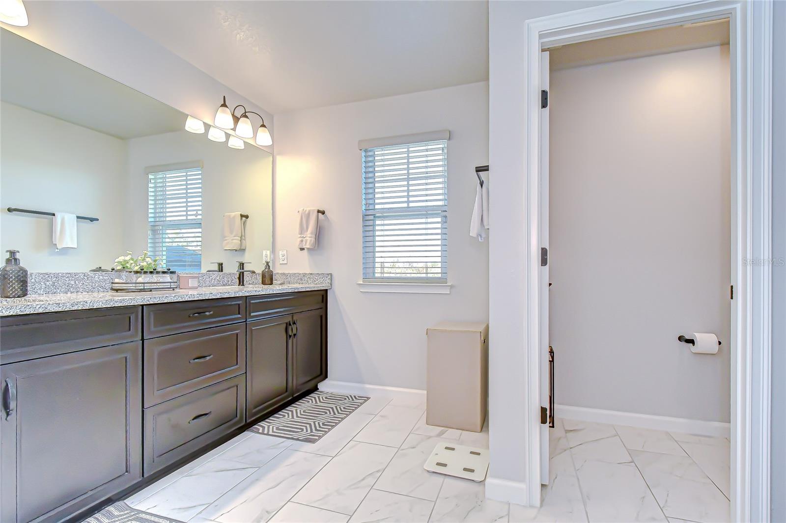 Image 22 of 44 For 11724 Wrought Pine Loop