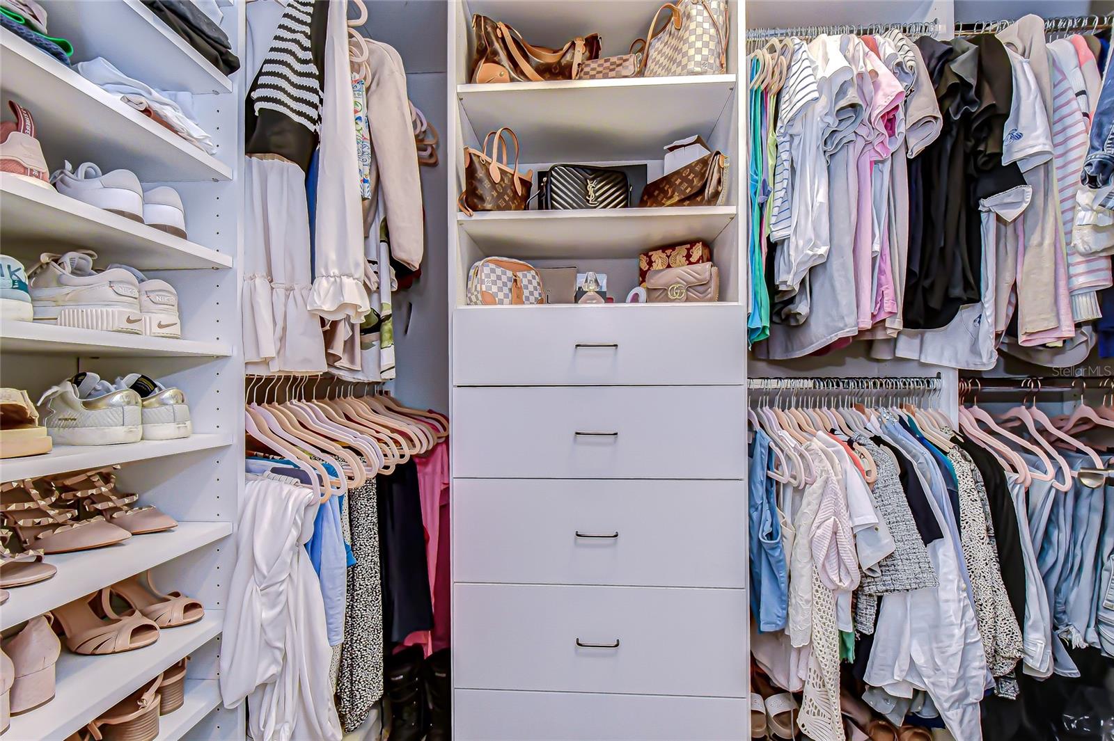 Image 24 of 44 For 11724 Wrought Pine Loop