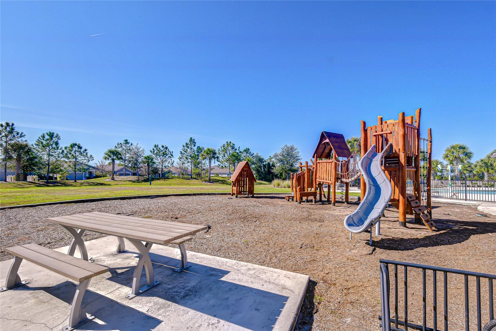 Image 42 of 44 For 11724 Wrought Pine Loop