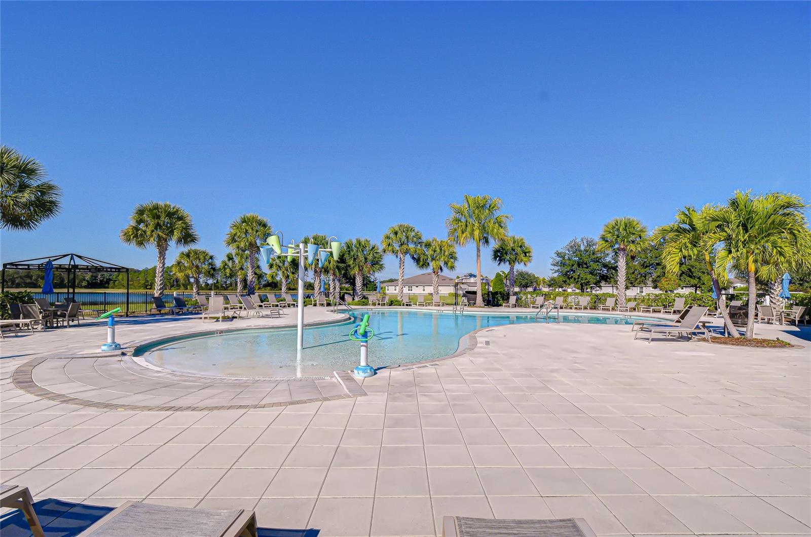 Image 43 of 44 For 11724 Wrought Pine Loop