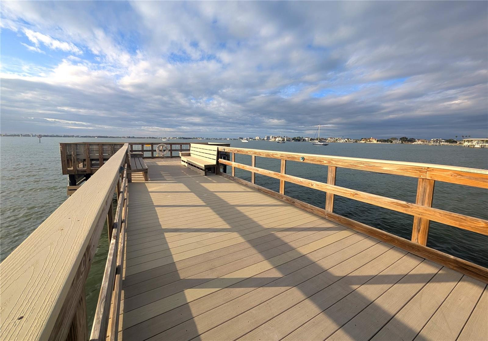 Image 14 of 22 For 100 Bluff View Drive 105c