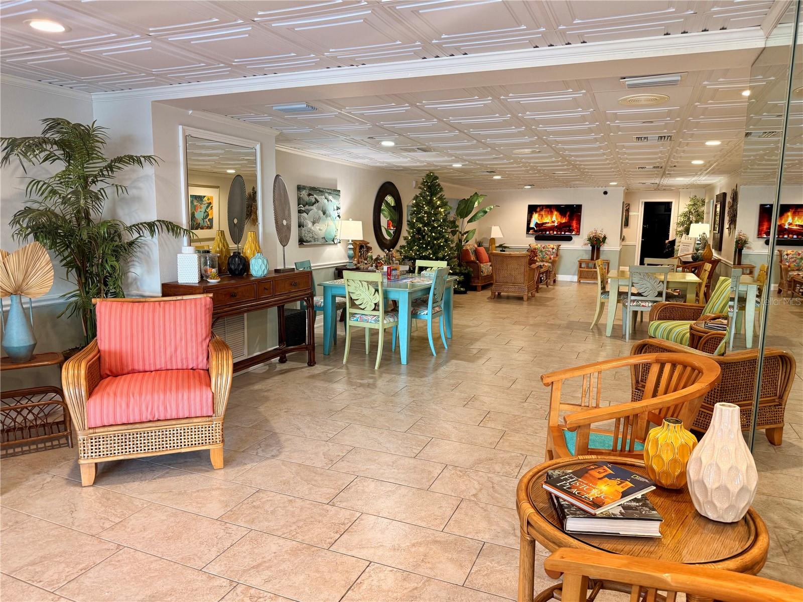 Image 9 of 22 For 100 Bluff View Drive 105c