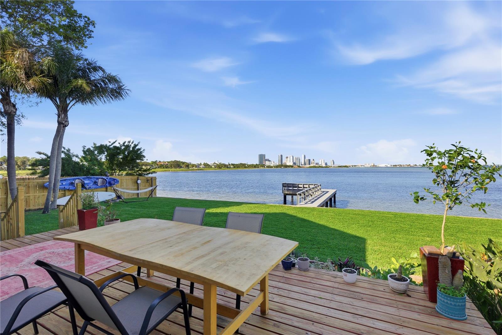 Image 12 of 39 For 377 22nd Avenue Se