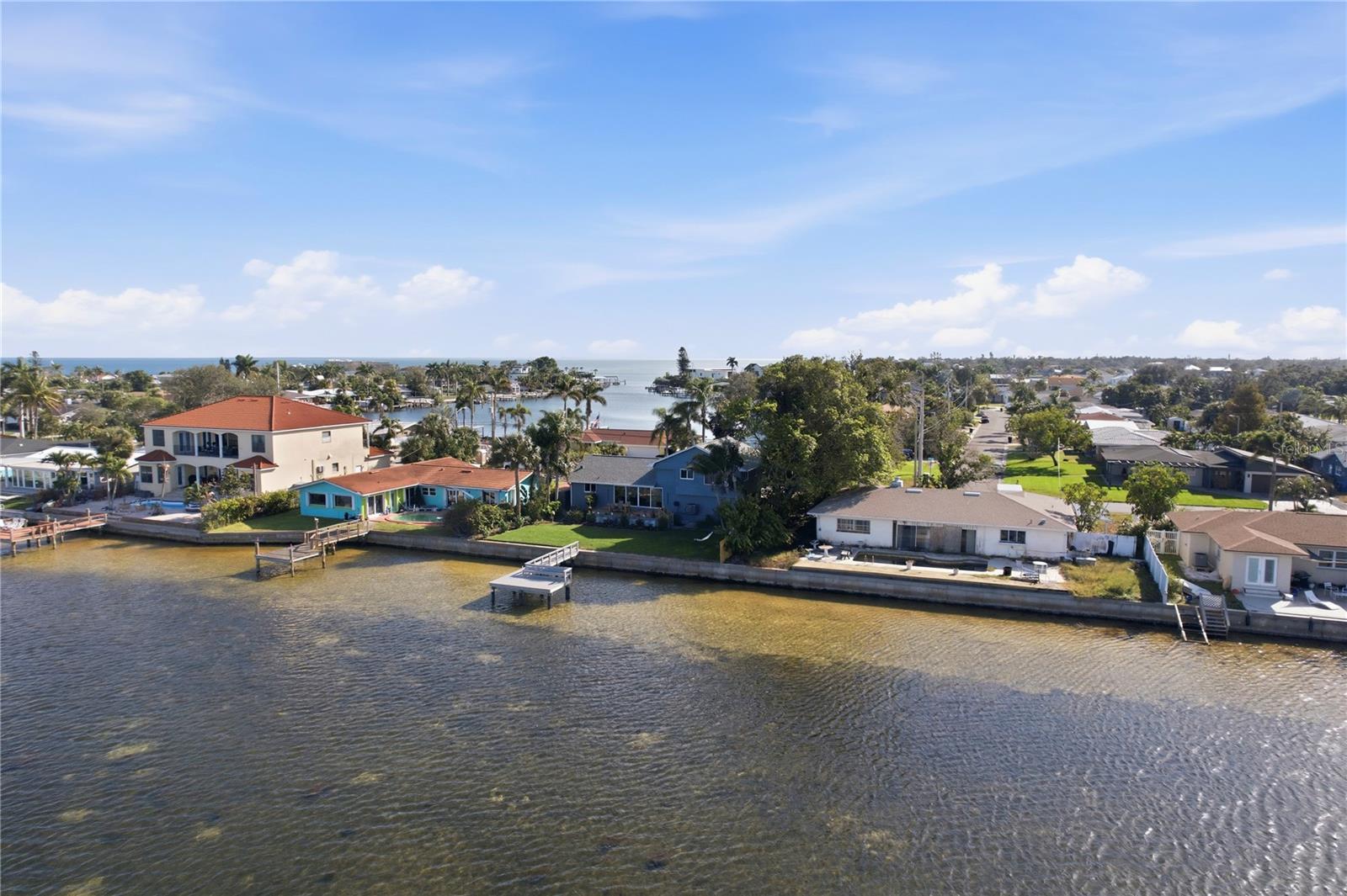 Image 32 of 39 For 377 22nd Avenue Se