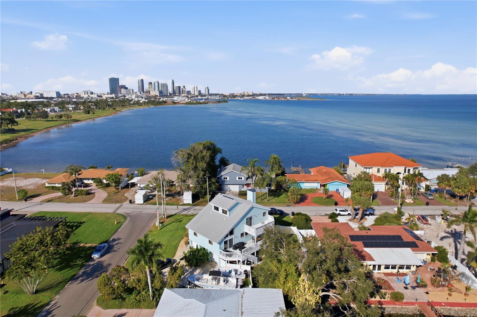 Image 37 of 39 For 377 22nd Avenue Se