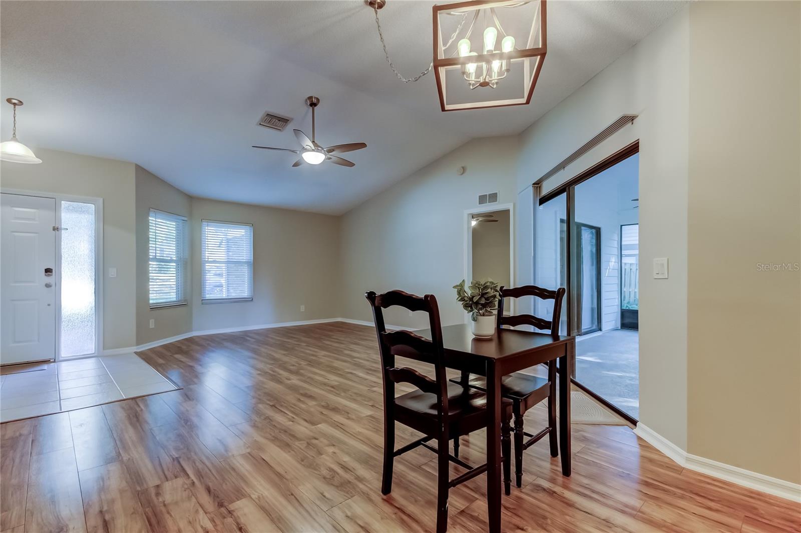 Image 13 of 82 For 3570 Rolling Trail