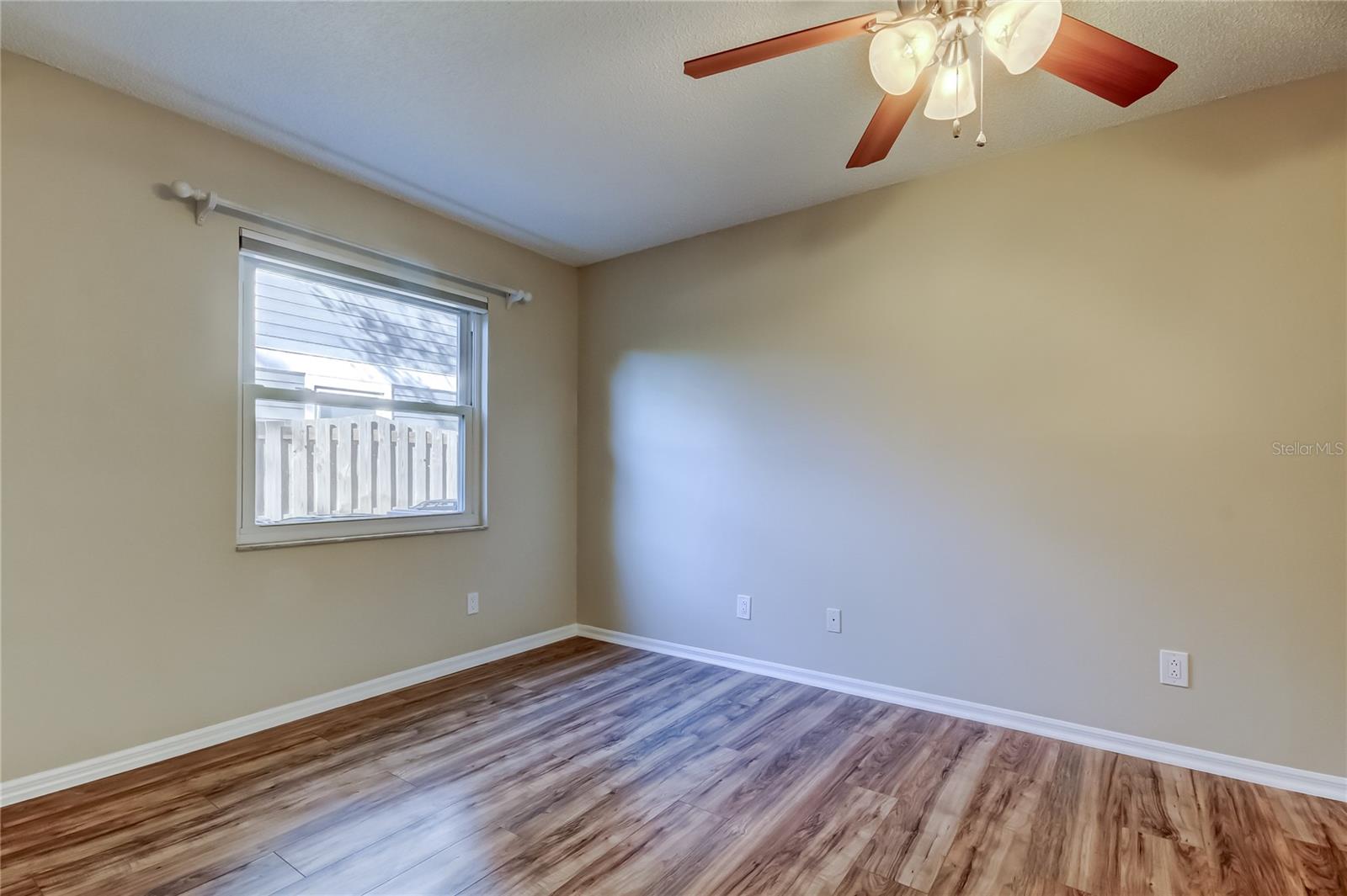 Image 40 of 82 For 3570 Rolling Trail