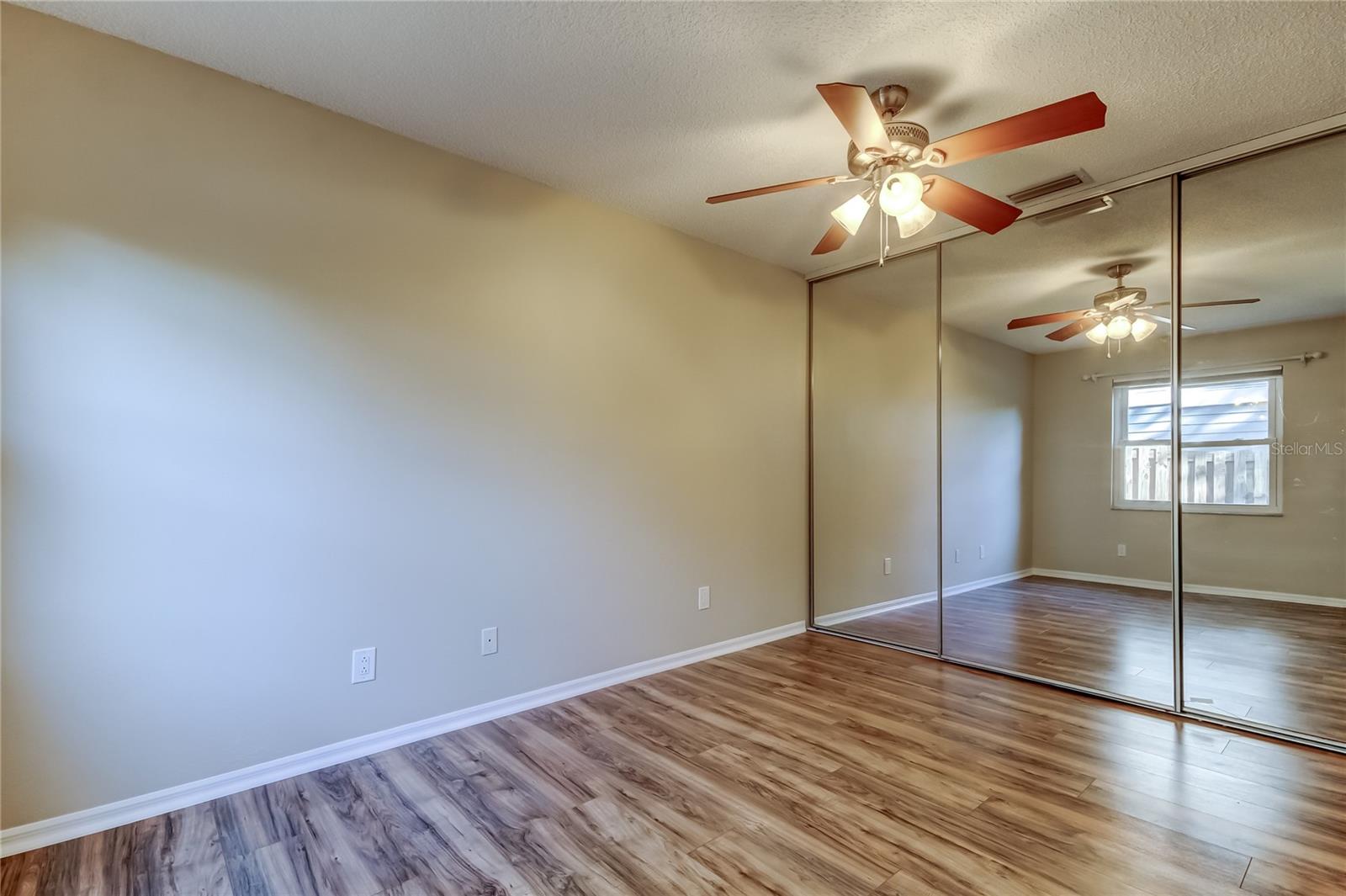 Image 43 of 82 For 3570 Rolling Trail