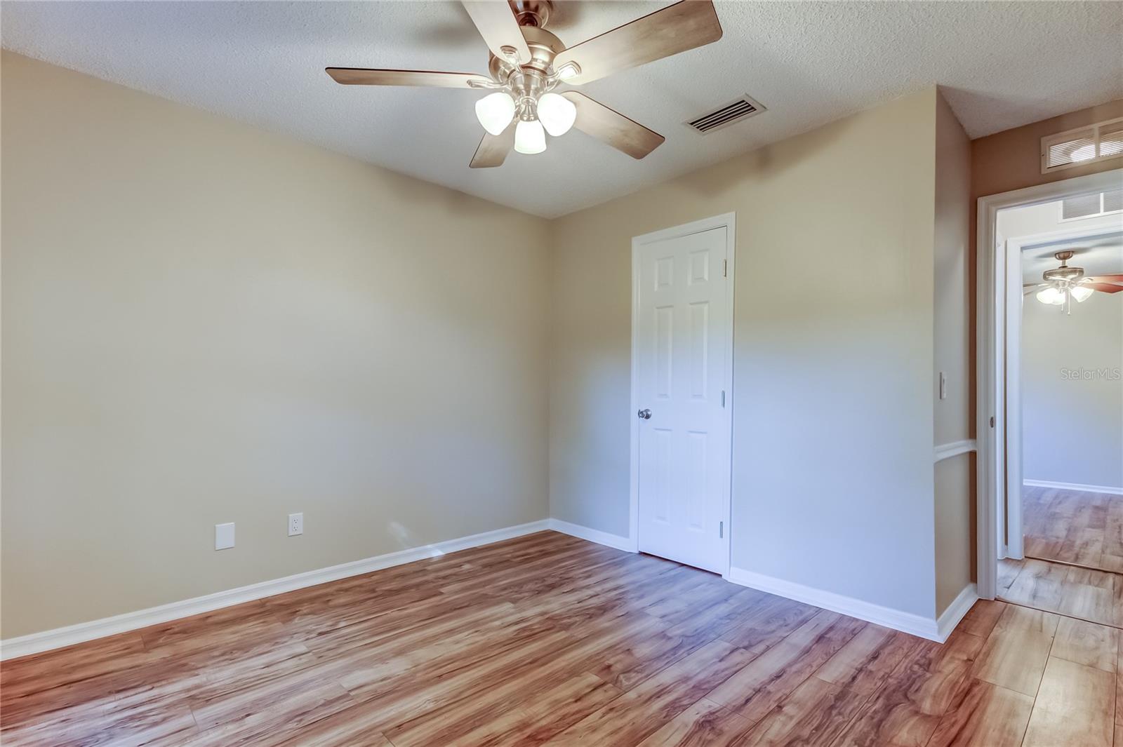 Image 47 of 82 For 3570 Rolling Trail