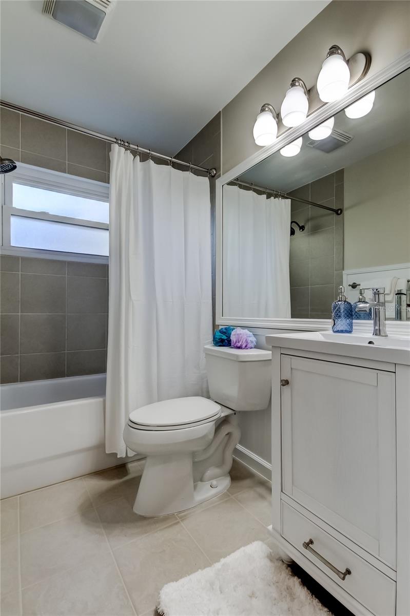 Image 49 of 82 For 3570 Rolling Trail