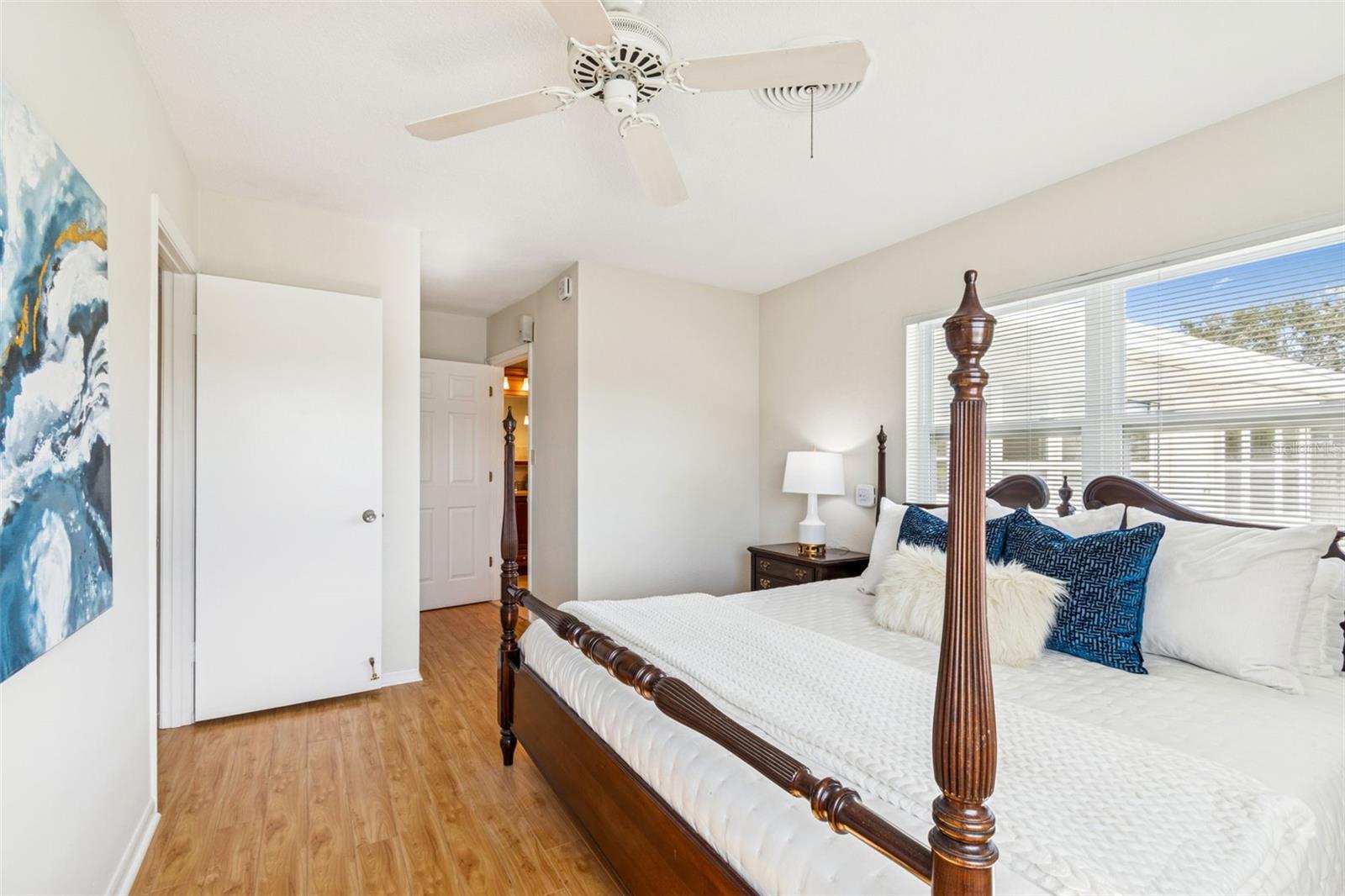 Image 11 of 43 For 3700 21st Avenue N