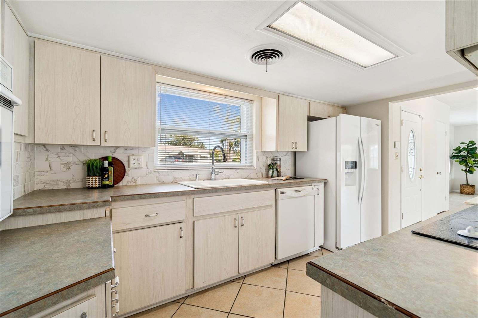 Image 22 of 43 For 3700 21st Avenue N