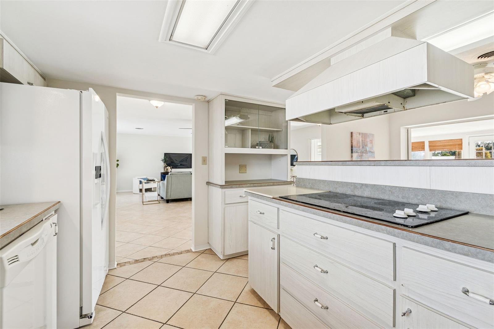 Image 23 of 43 For 3700 21st Avenue N