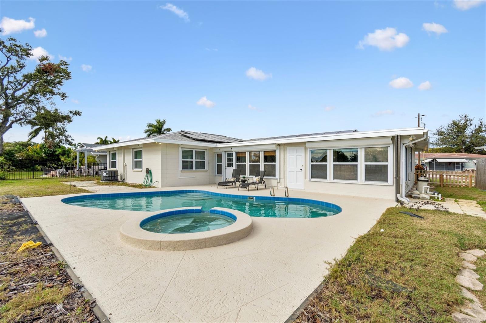 Image 36 of 43 For 3700 21st Avenue N