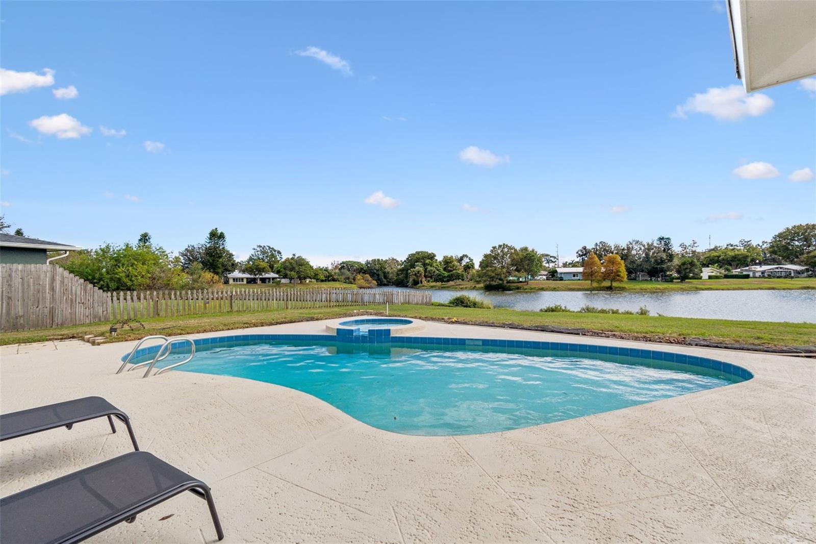 Image 4 of 43 For 3700 21st Avenue N