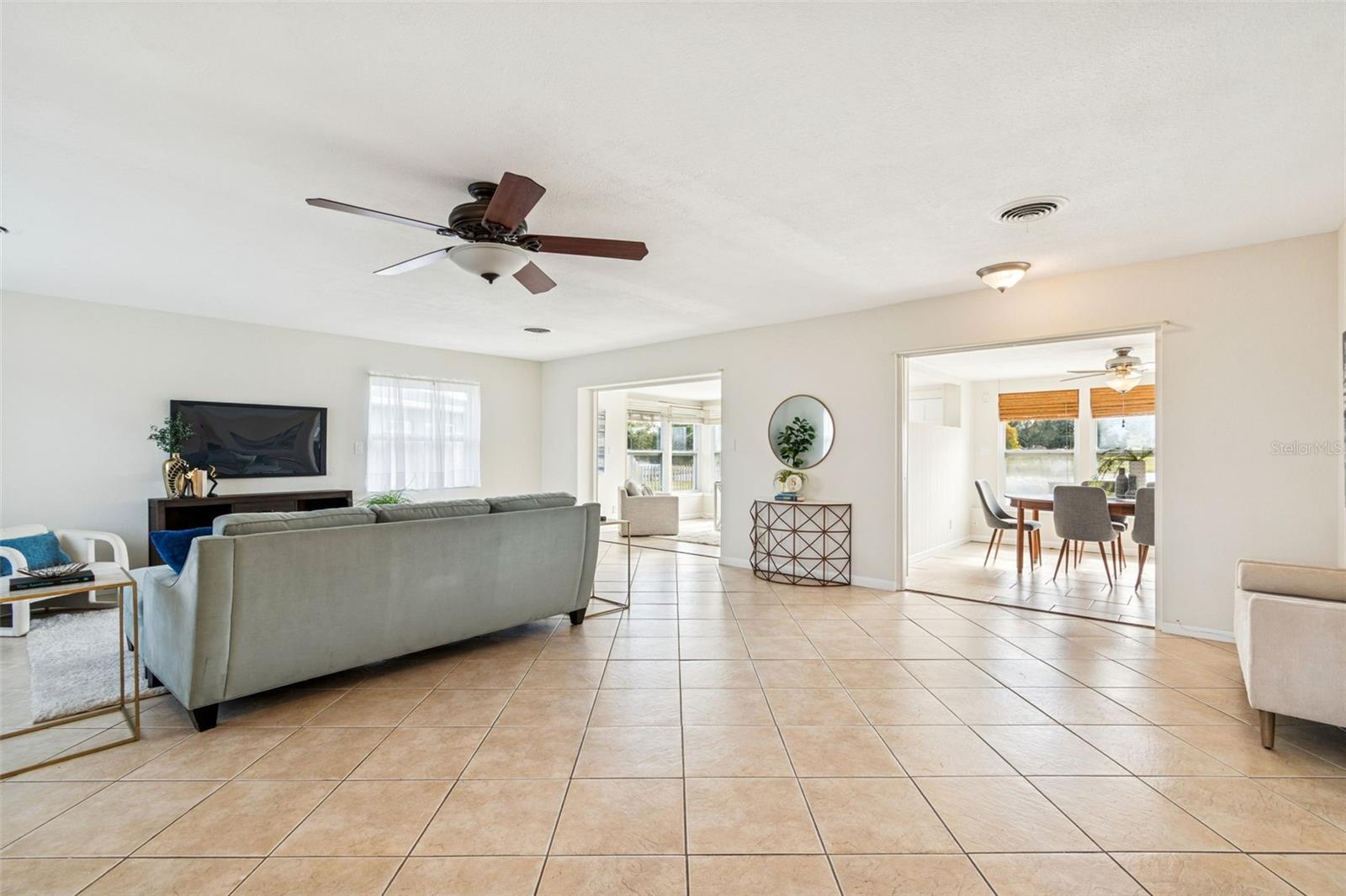 Image 5 of 43 For 3700 21st Avenue N