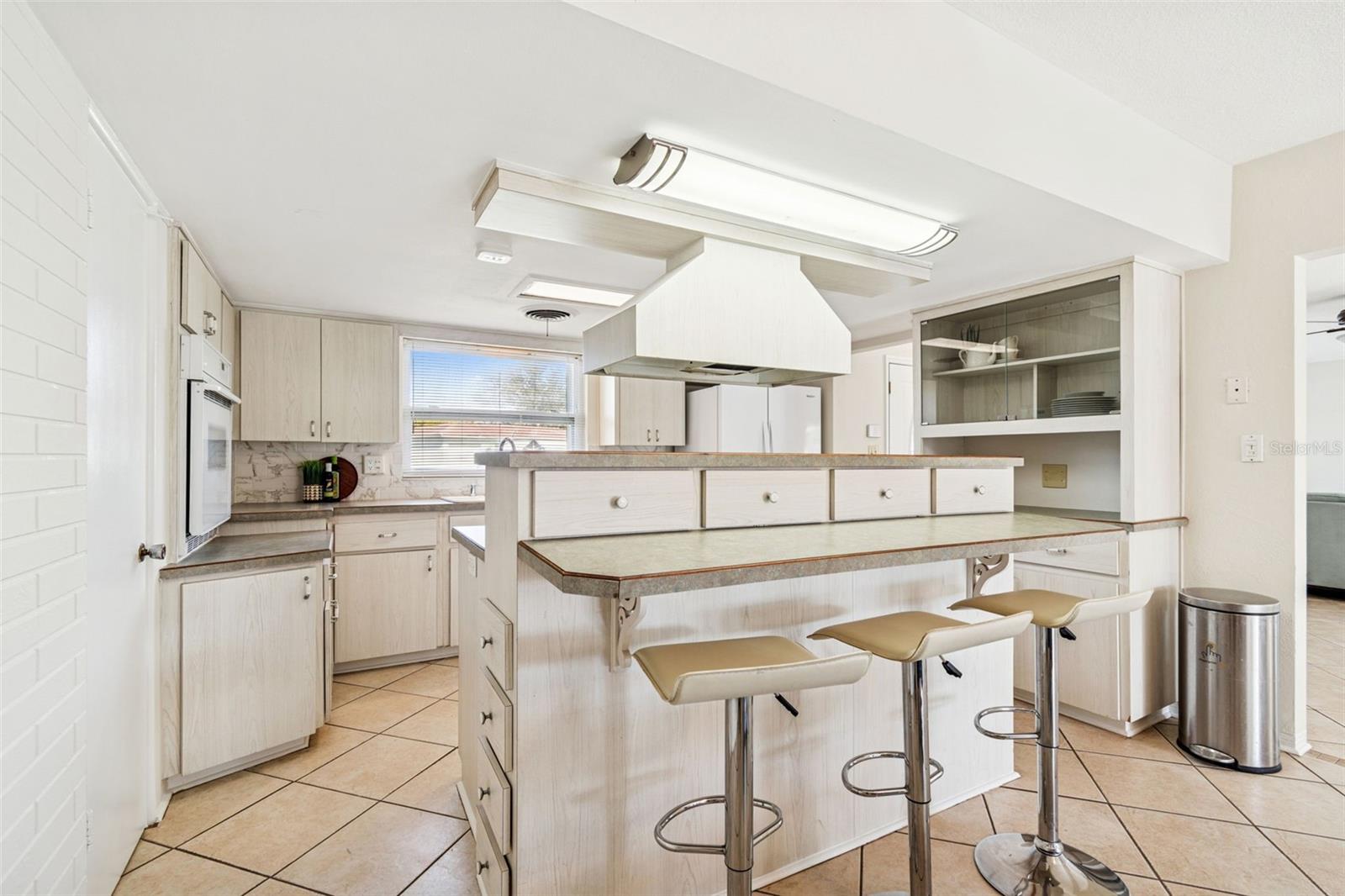 Image 9 of 43 For 3700 21st Avenue N