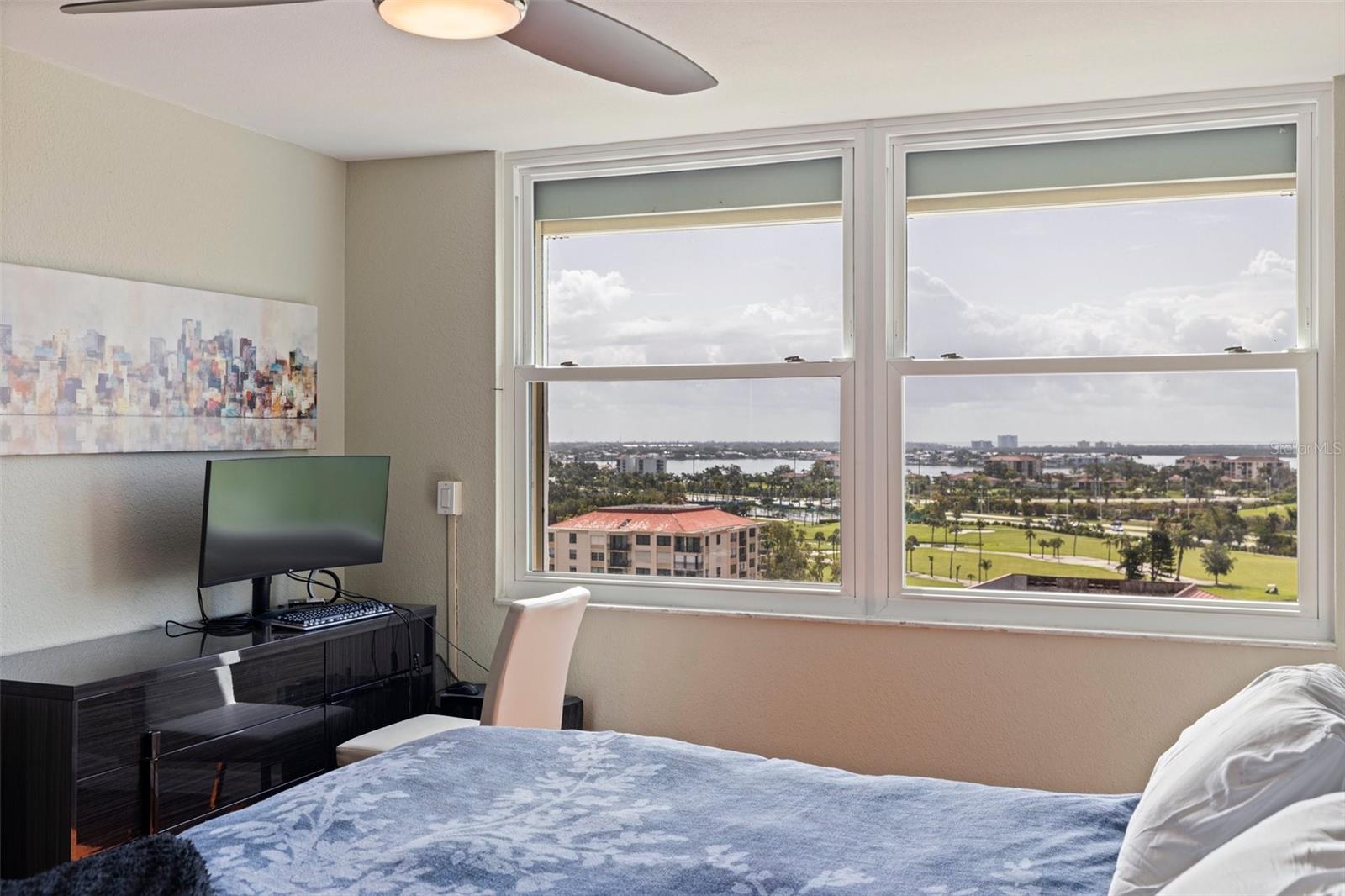 Image 22 of 53 For 6265 Sun Boulevard 1203