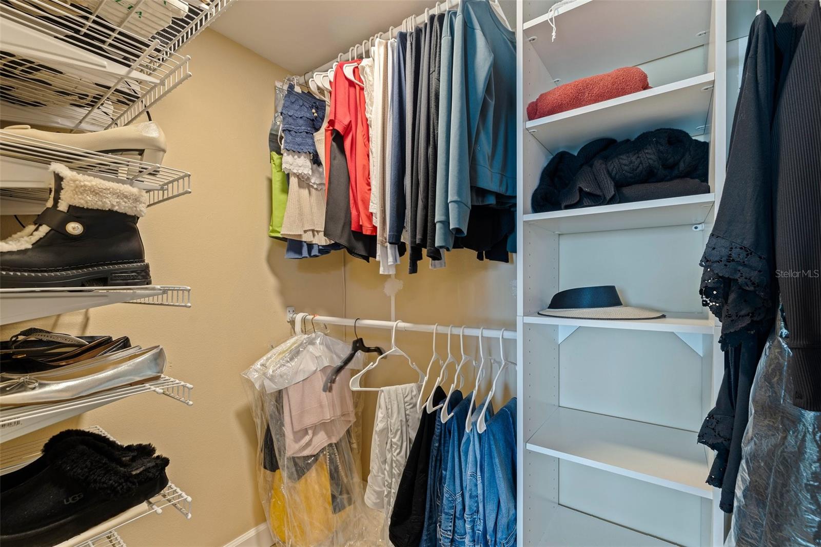 Image 26 of 53 For 6265 Sun Boulevard 1203