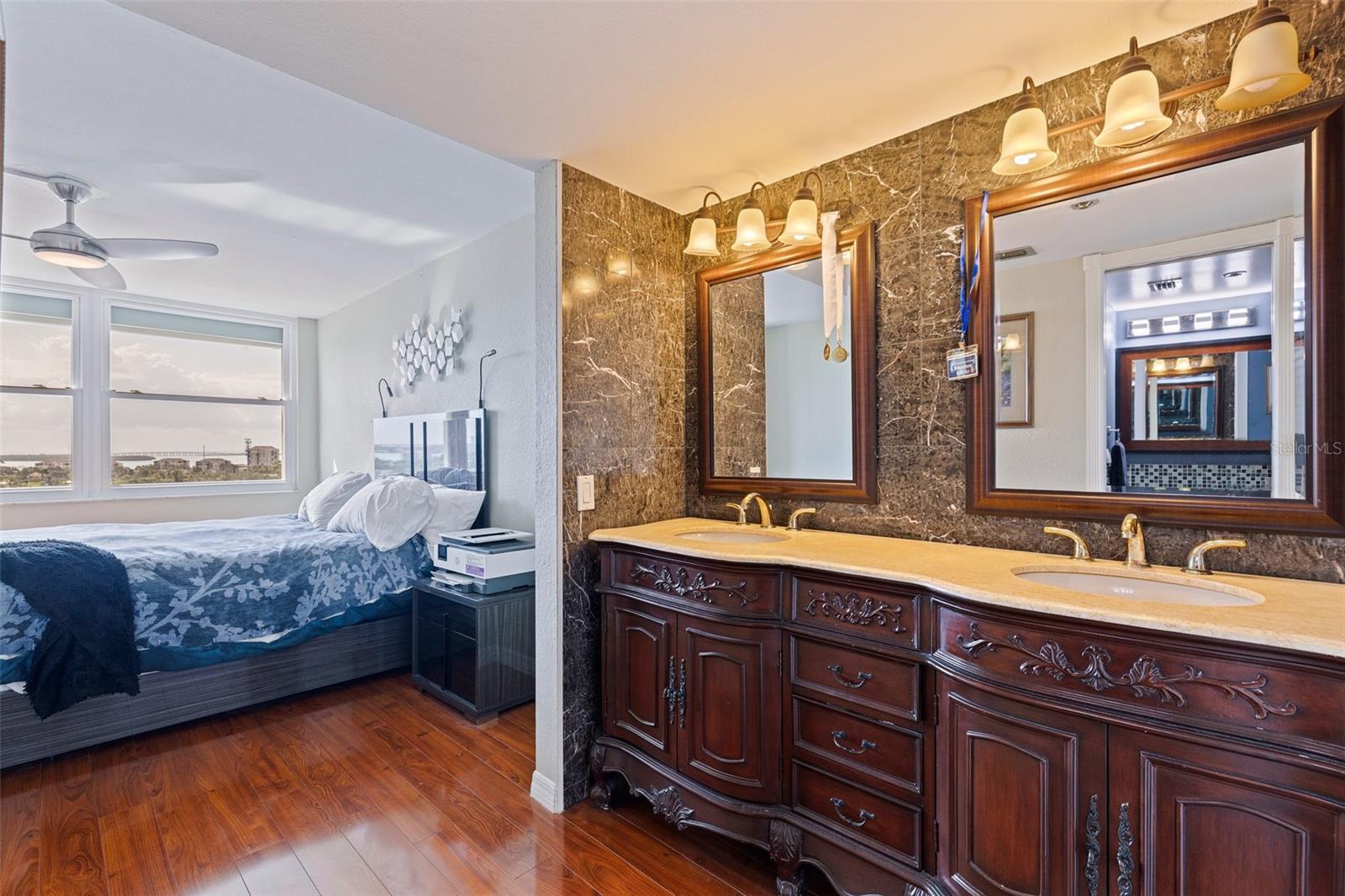 Image 27 of 53 For 6265 Sun Boulevard 1203