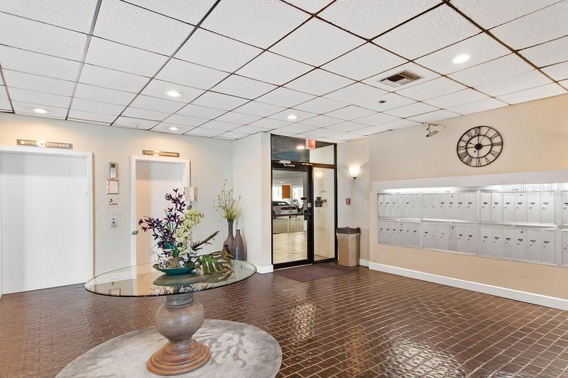 Image 34 of 53 For 6265 Sun Boulevard 1203