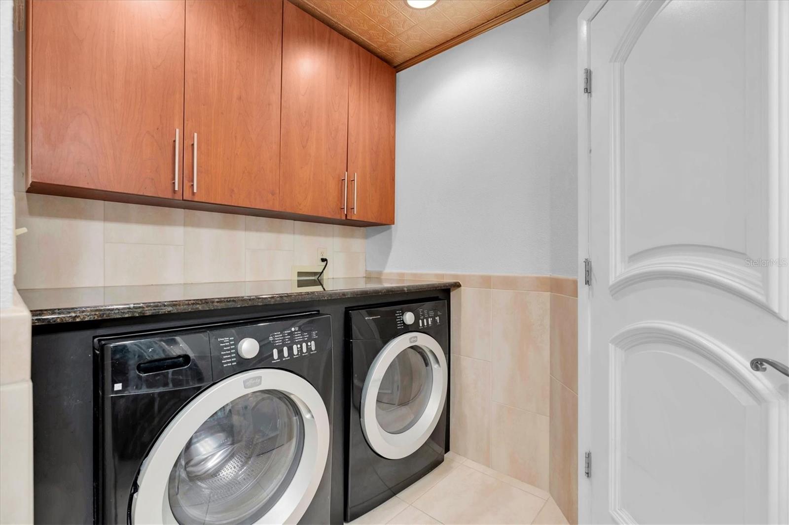 Image 22 of 42 For 173 Sun Isle Circle