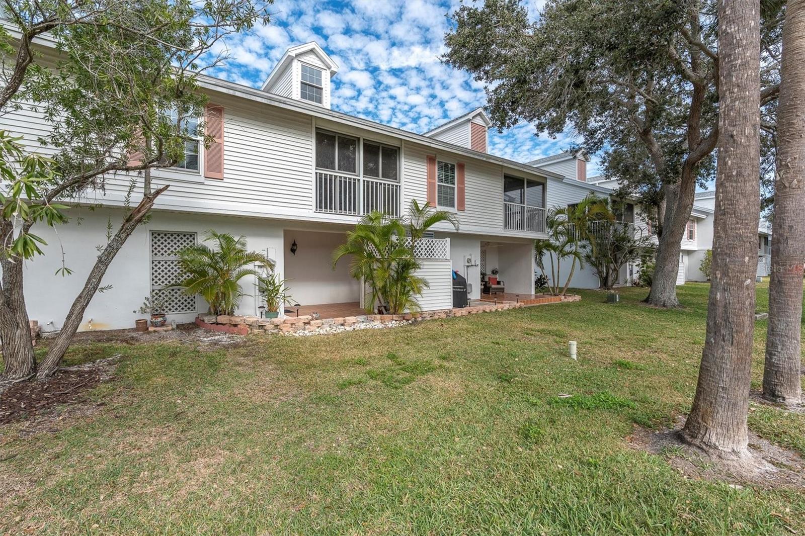 Image 29 of 42 For 173 Sun Isle Circle