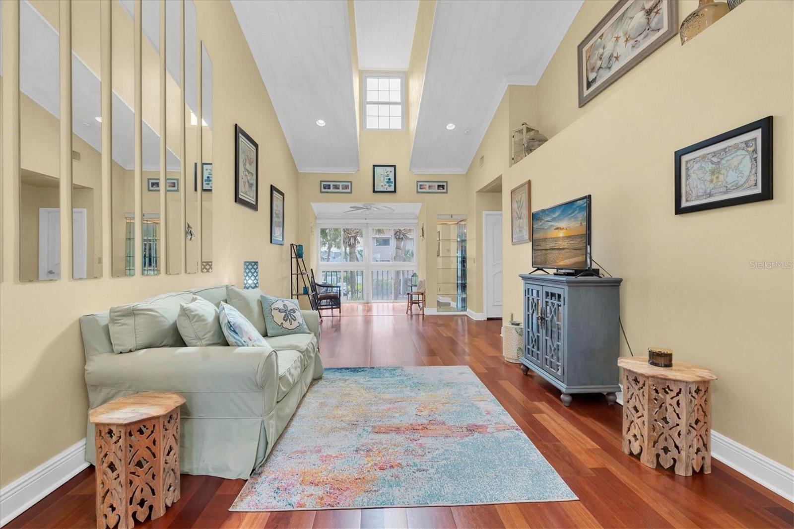 Image 7 of 42 For 173 Sun Isle Circle