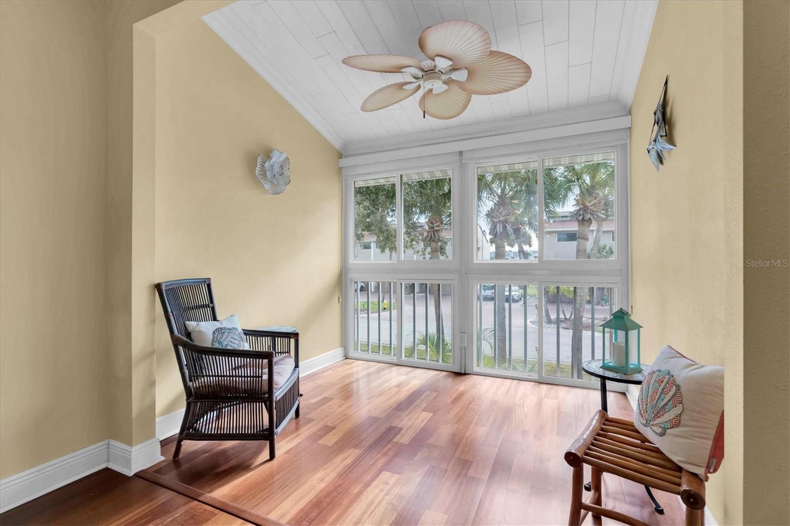 Image 8 of 42 For 173 Sun Isle Circle