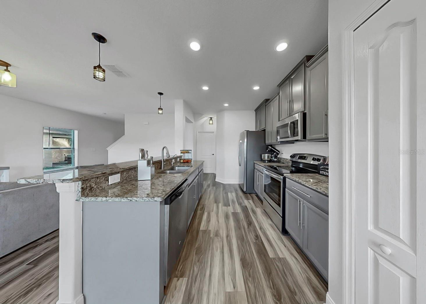 Image 33 of 72 For 10136 Newminster Loop