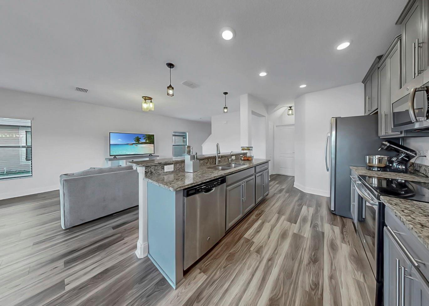 Image 37 of 72 For 10136 Newminster Loop