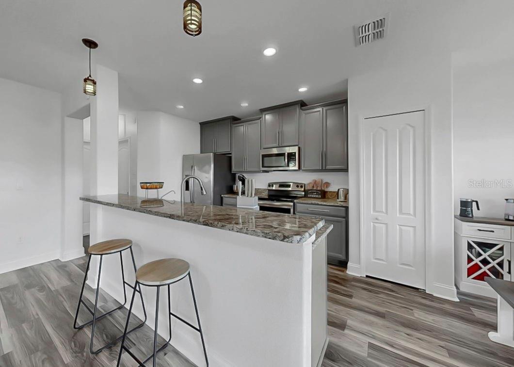 Image 39 of 72 For 10136 Newminster Loop