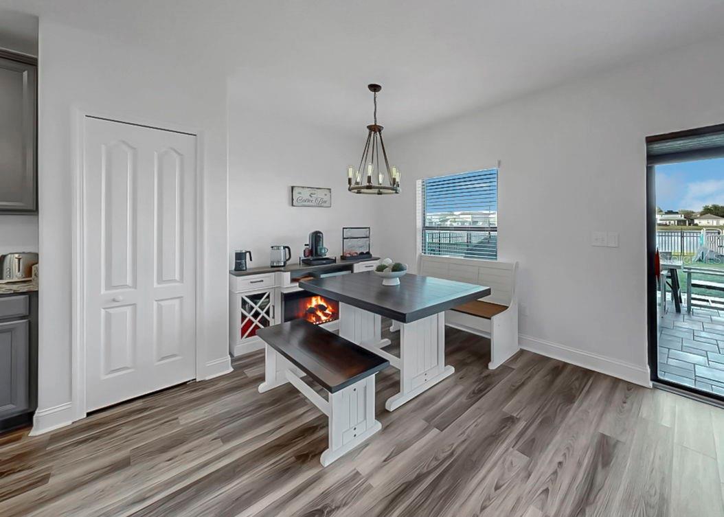 Image 41 of 72 For 10136 Newminster Loop