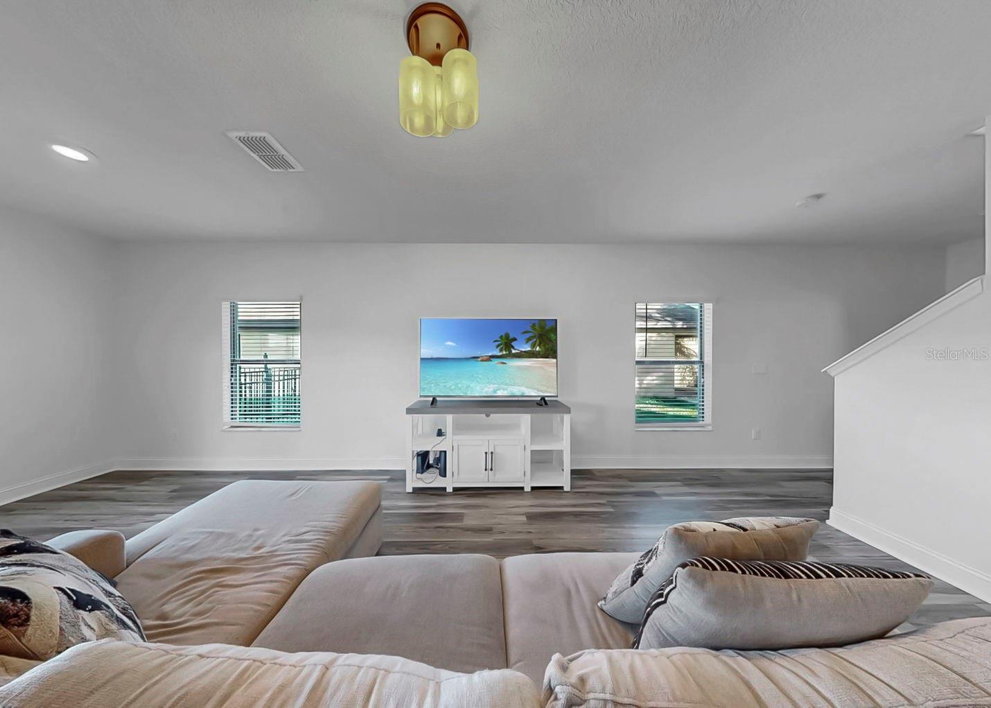 Image 48 of 72 For 10136 Newminster Loop