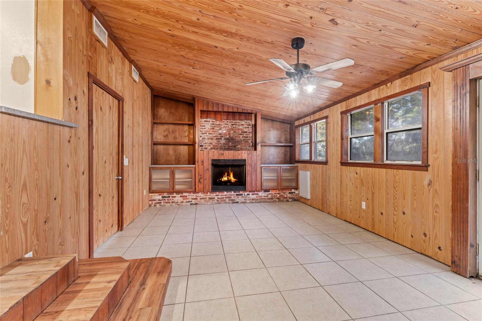 Image 10 of 26 For 11680 Aaron Road