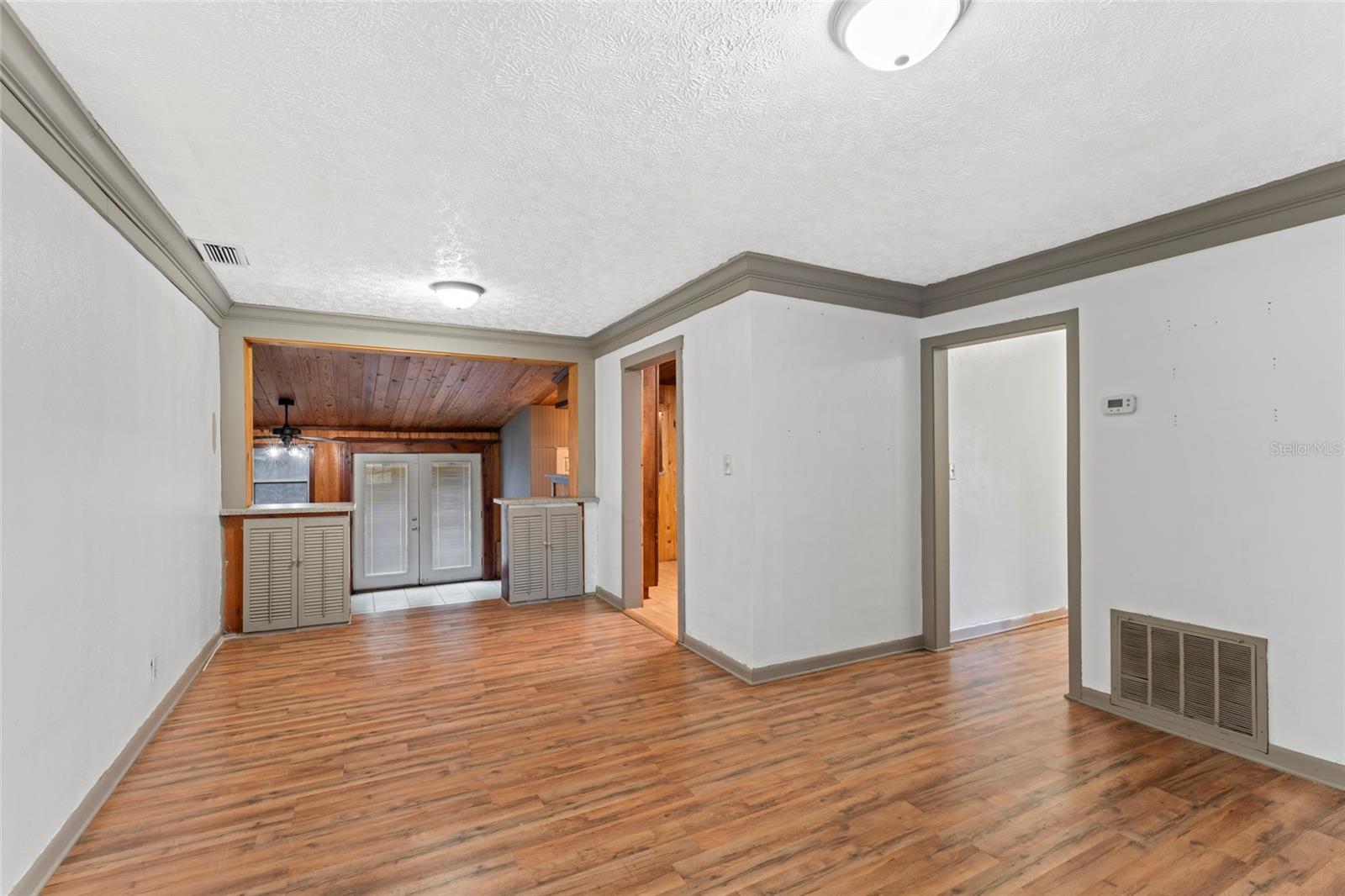 Image 6 of 26 For 11680 Aaron Road